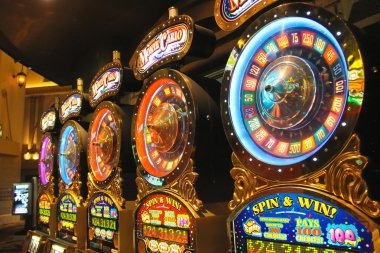 Multi-camera view lets you watch the dealer and all cards Live dealer interface on gelora 188 Bandar Ceme